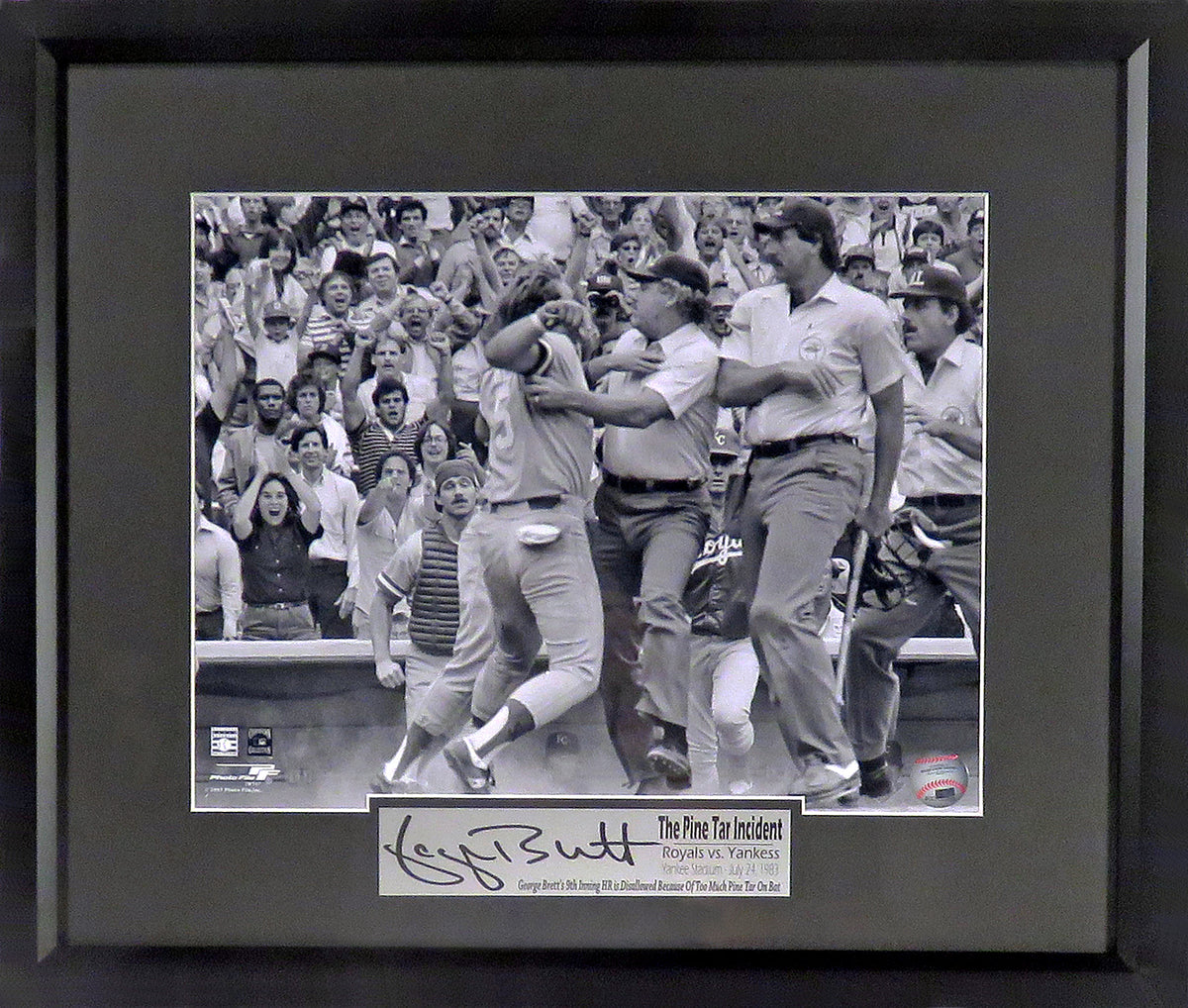 Officially Licensed George Brett - Pine Tar Incident | Poster